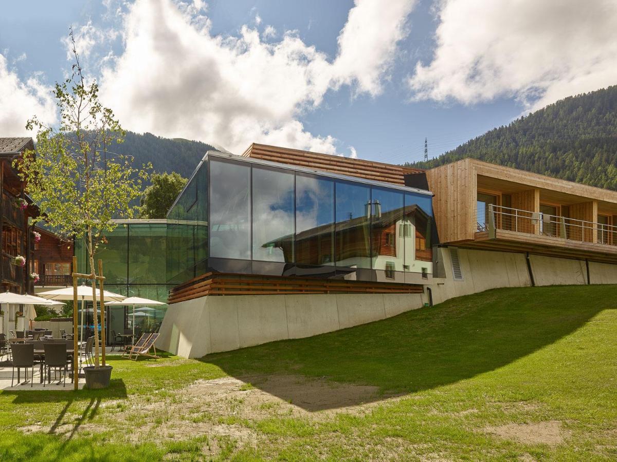 Hotel Glocke Reckingen Exterior photo