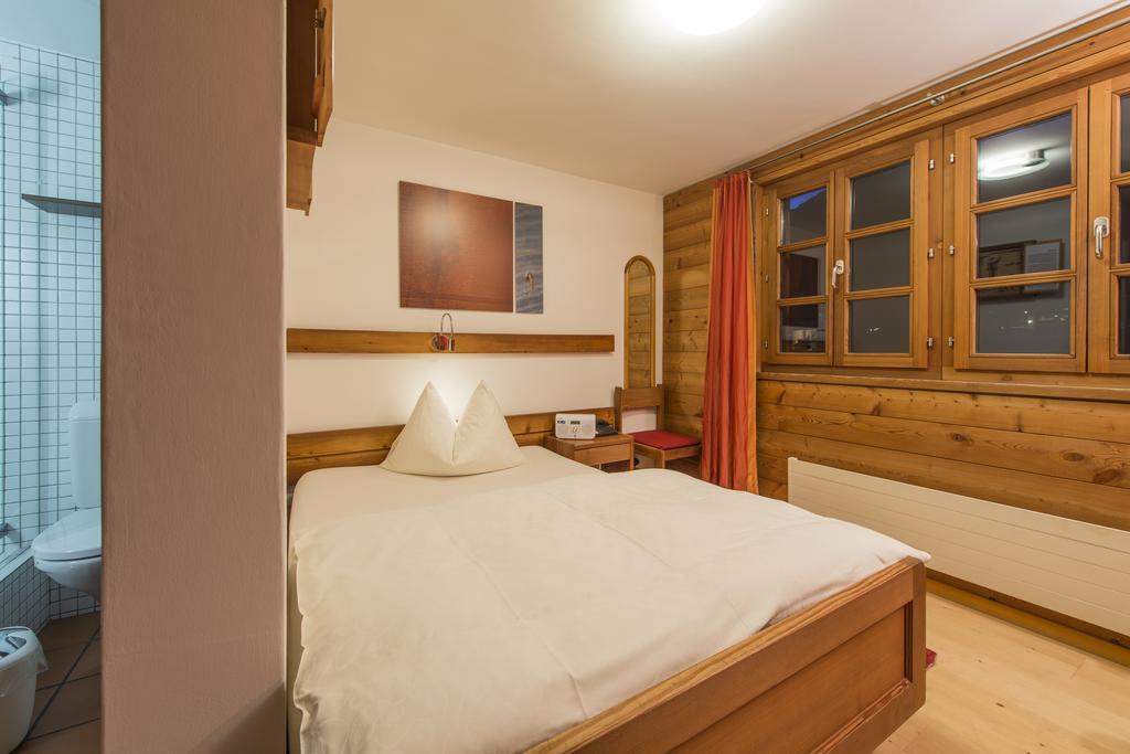 Hotel Glocke Reckingen Exterior photo